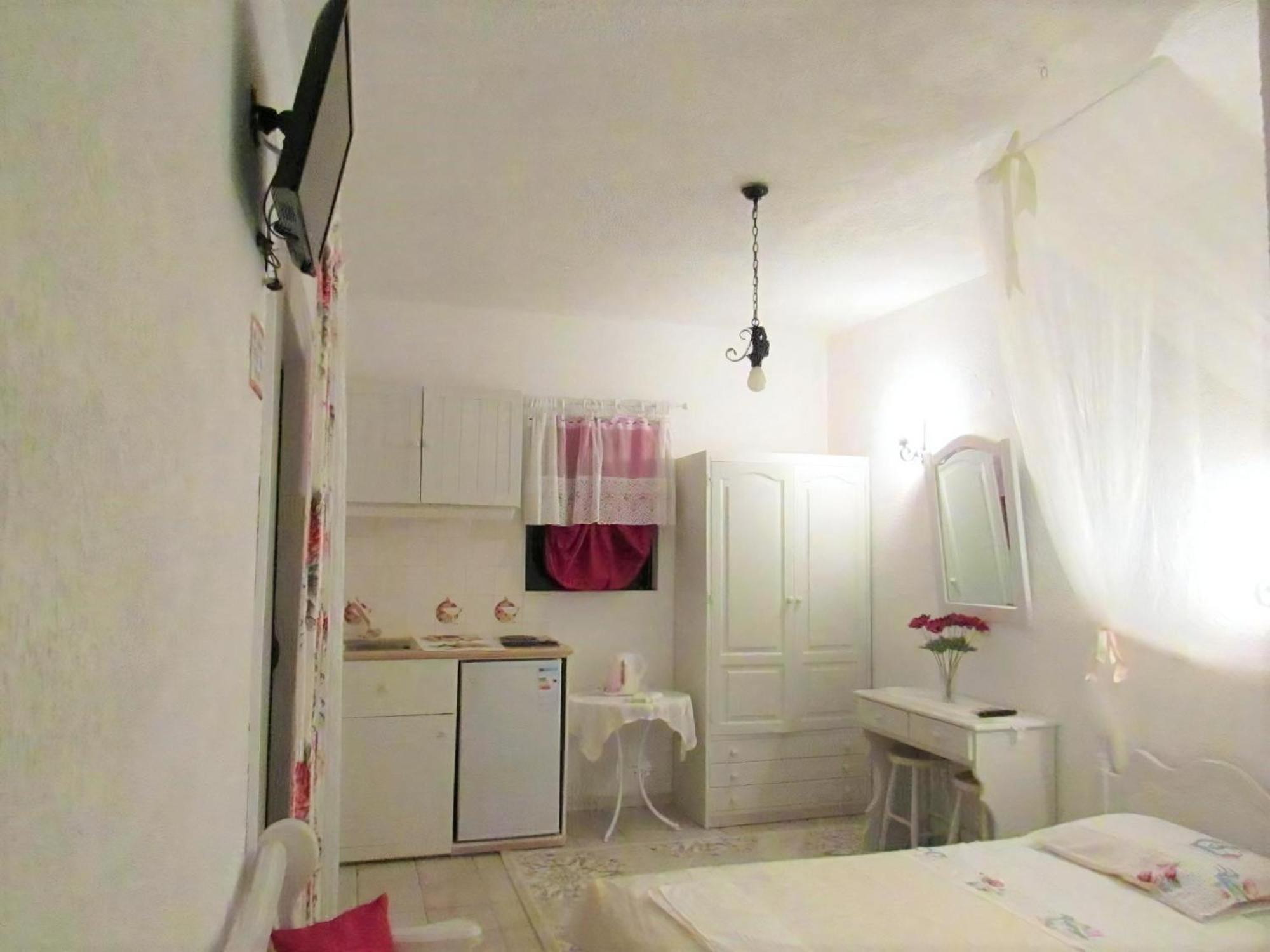 Castellino Zwillingsstudios Apartmán *